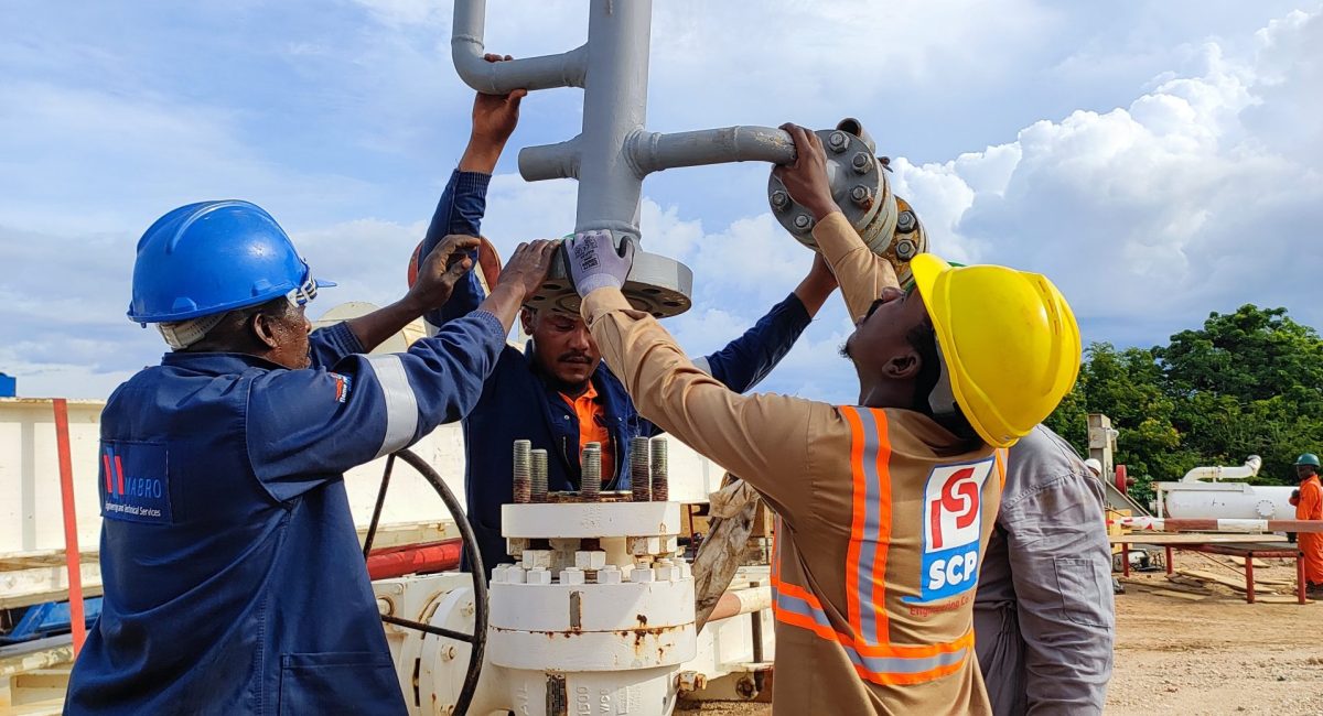 Pigging and inspection of facility flowlines at Songosongo Island, jointly by MABRO ENGINEERING (South Africa) & SCP ENGINEERING (Tanzania). 1